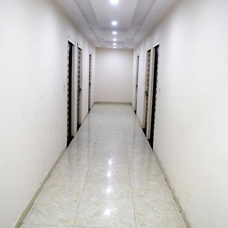 Hotel Harish Palace アーグラ エクステリア 写真