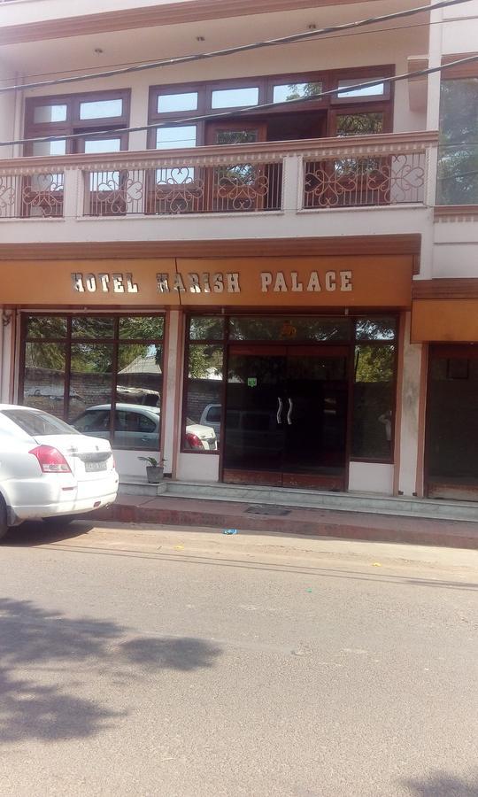 Hotel Harish Palace アーグラ エクステリア 写真